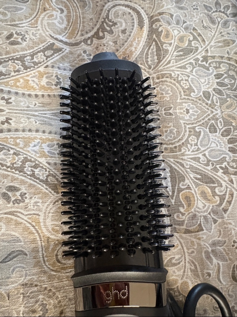 ghd Black Heated Round Styling Brush with Quilted Heat Pouch - Picture 5 of 8